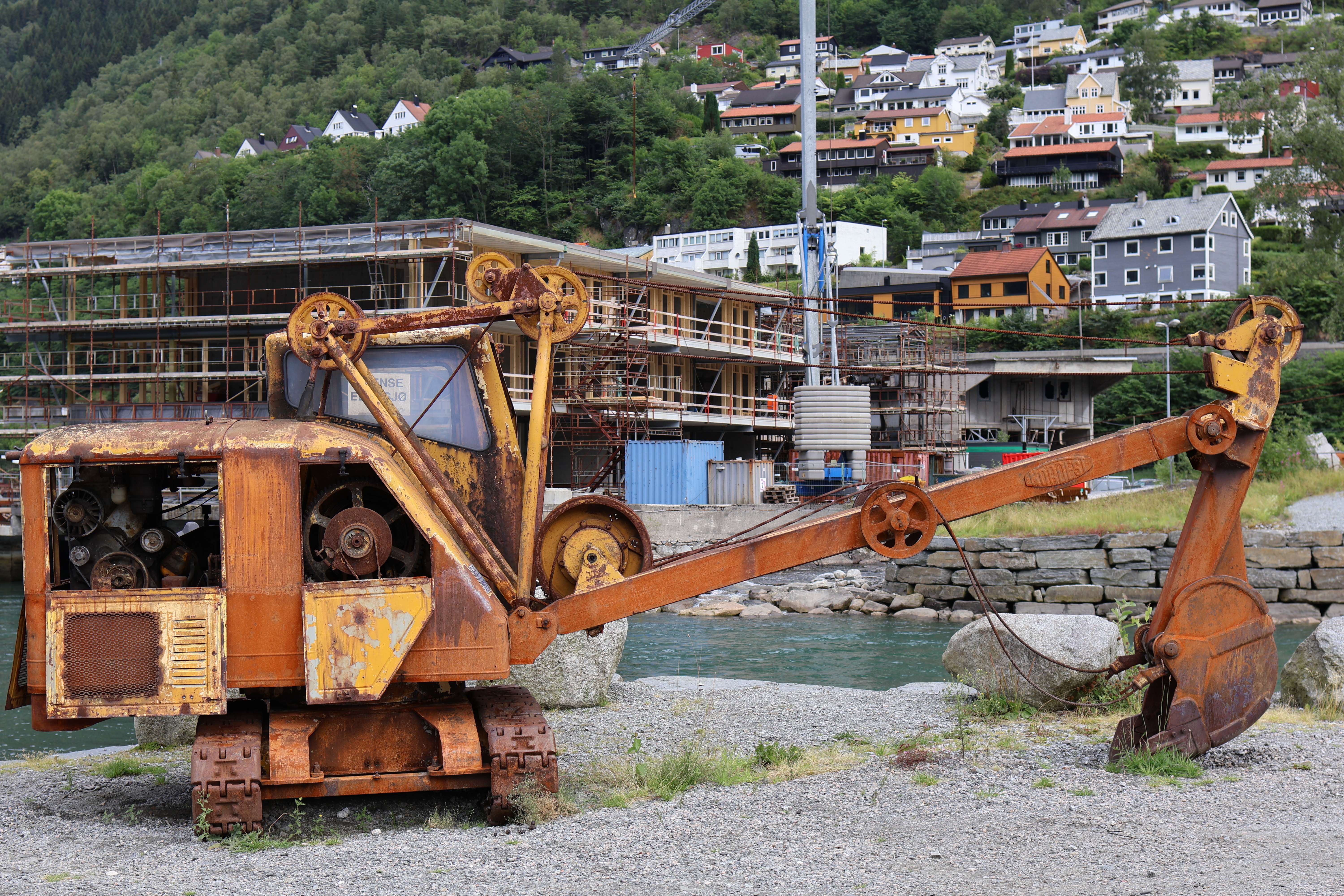 Old excavator in Odda